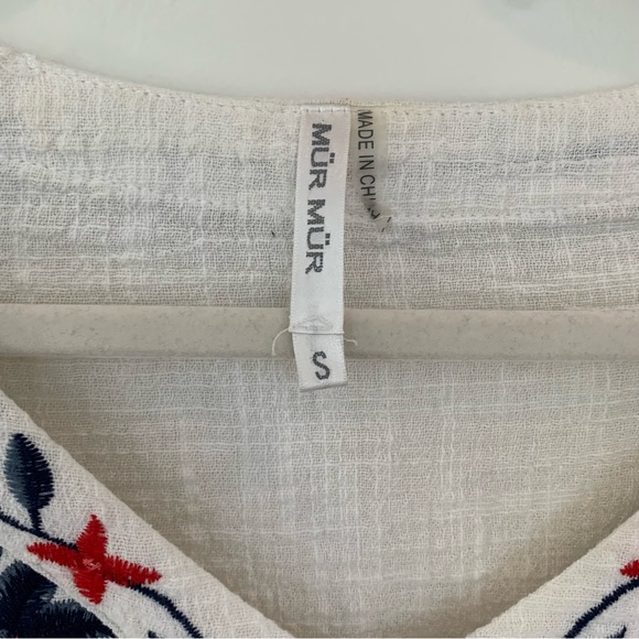 Floral Top - Picture 4 of 8